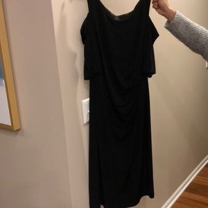 Black cold should dress. Never worn.